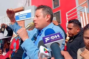 Este lunes, el vicepresidente Edmand Lara anunció que desde las calles encabezará las “luchas del pueblo”