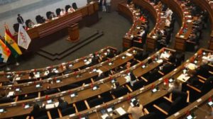 Edmand Lara suspende por tiempo indefinido las sesiones de interpelación contra el ministro de Hidrocarburos, Mauricio Medinaceli.