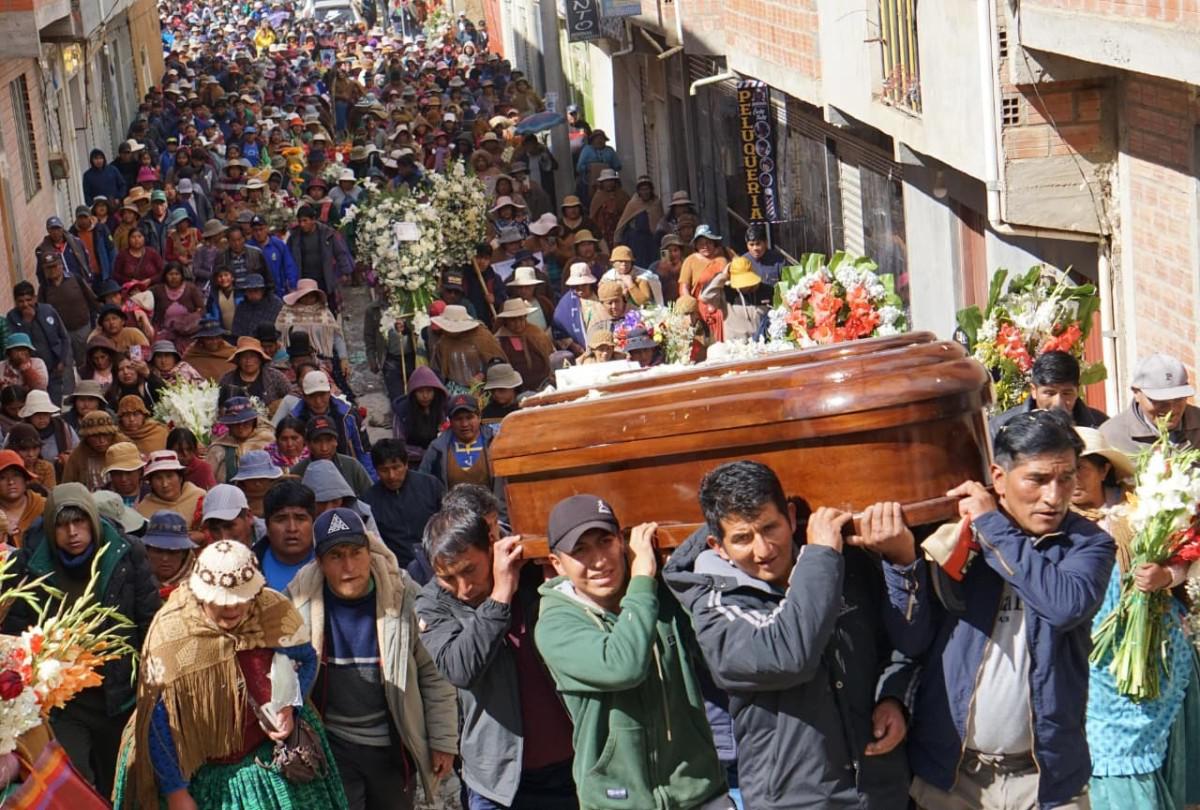 Las honras fúnebres de la familia Murga - Lazo, víctimas del accidente aéreo de El Alto