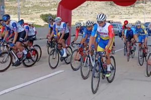 Torneo nacional de ciclismo, Sucre organizador de la competencia, buena cantidad de ciclistas en el torneo