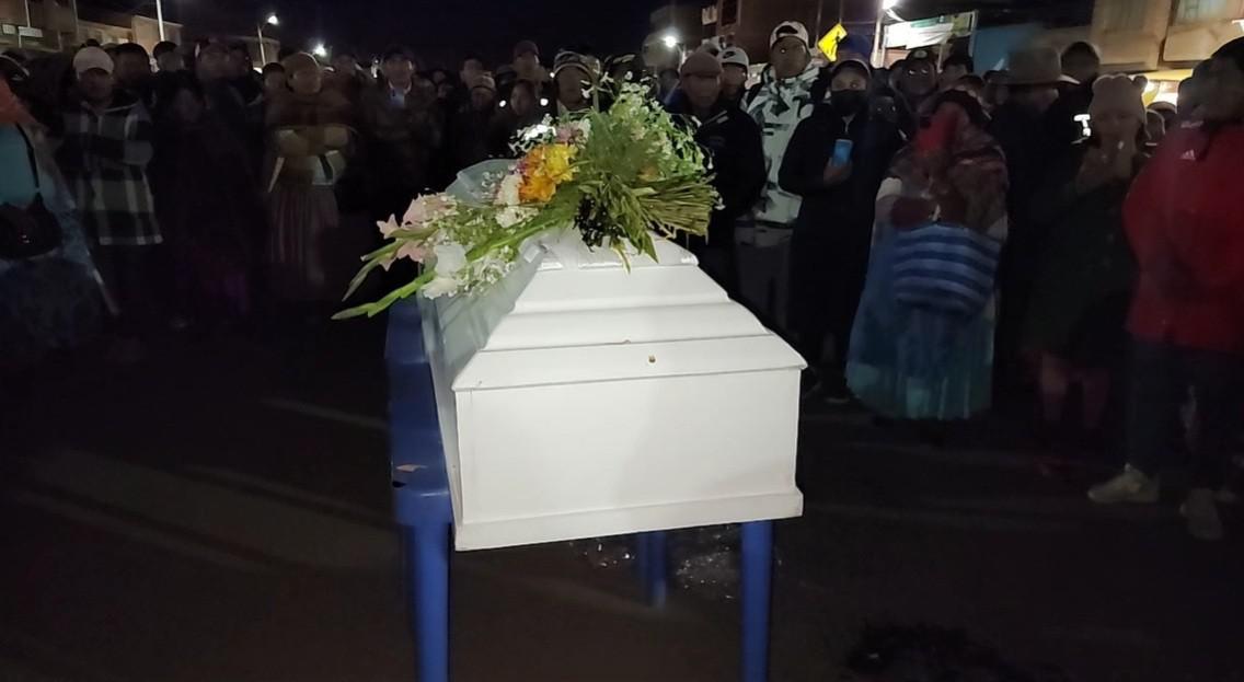 Feminicidio de adolescente en Caracollo