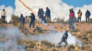 Enfrentamiento en Potosí deja 18 heridos a causa de dinamitas