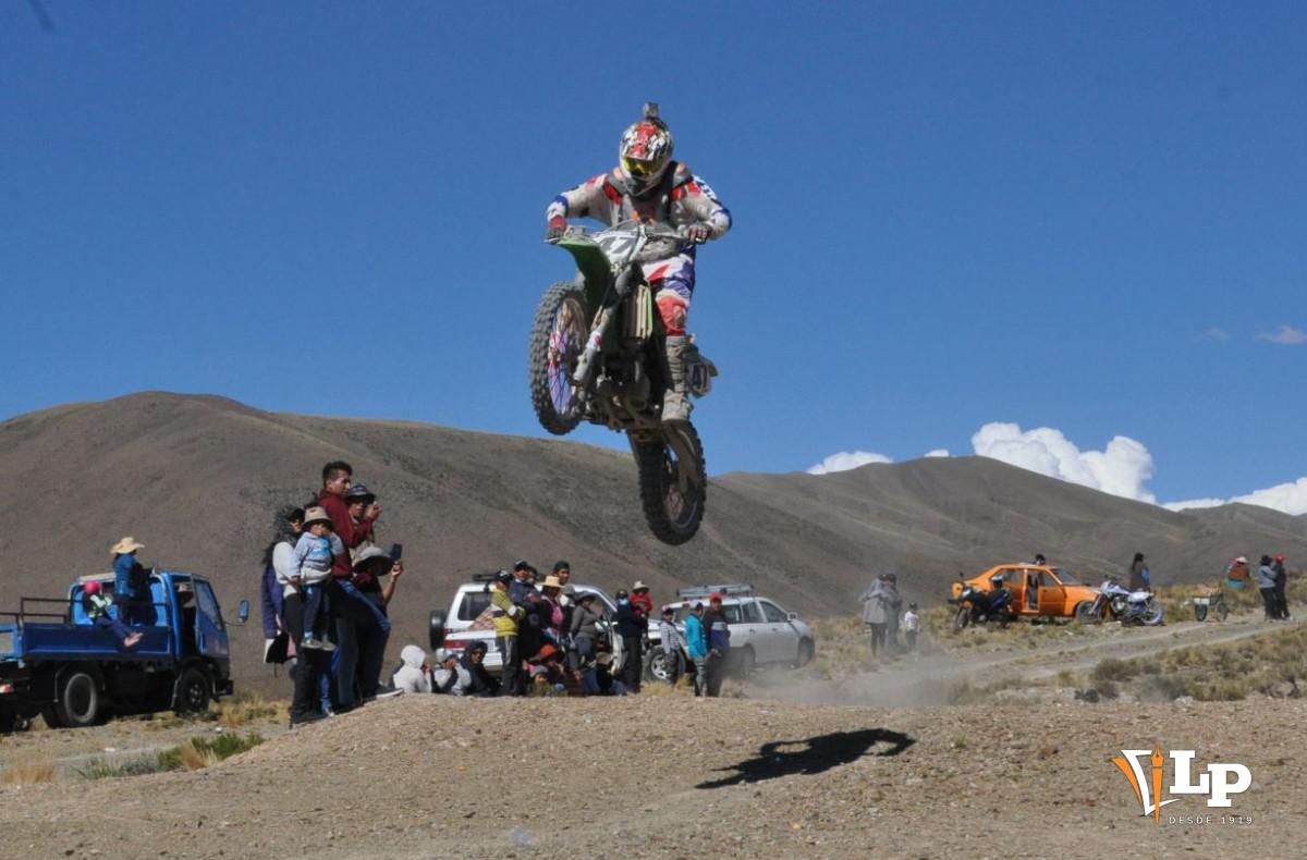 Motociclismo Oruro, cambio dirigencial, Ramiro Collarana Orellana, Asociación Municipal de Motociclismo Oruro, calendario oficial