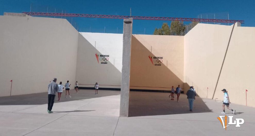 Pelota de Mano, Raqueta Frontón, Torneos Nacionales, Solo tres campeonatos