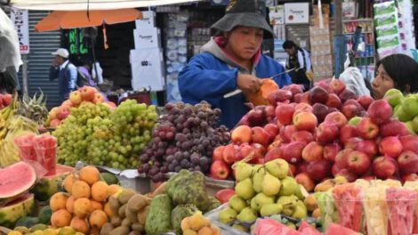 El comercio de frutas en los mercados