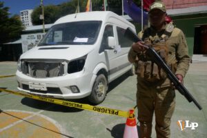 Recuperan coche en Challapata