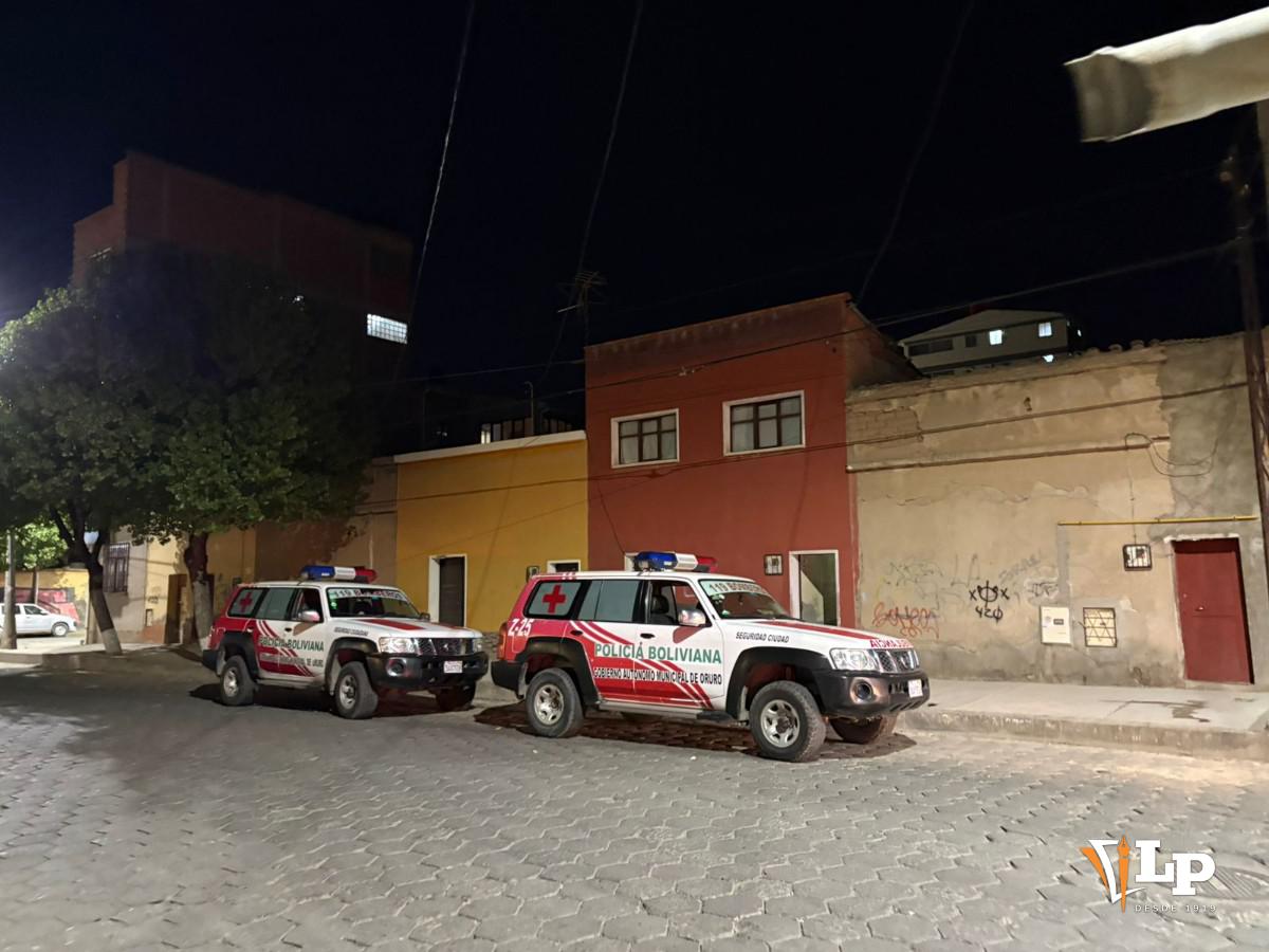 dos carros de bomberos