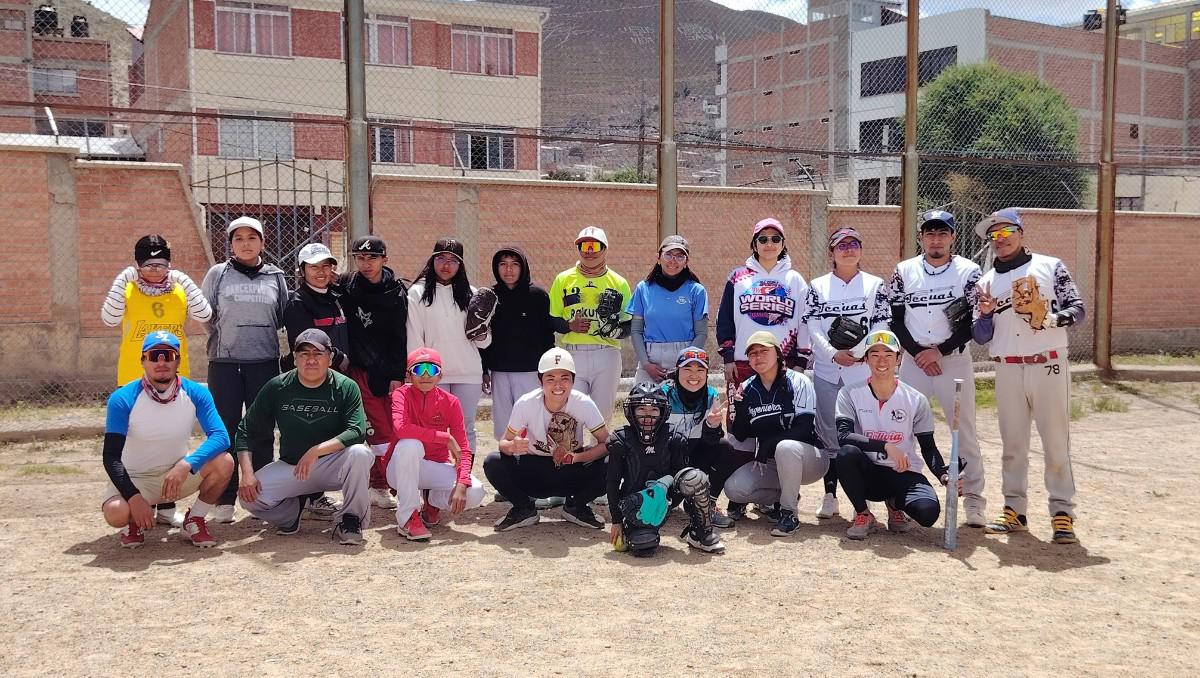 Béisbol Oruro, Capacitación Entrenadores de Universidad de Fukuoka, Federación Boliviana de Béisbol y Softbol