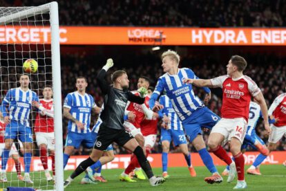Partido entre el Arsenal y el Brihgton en la Premier League