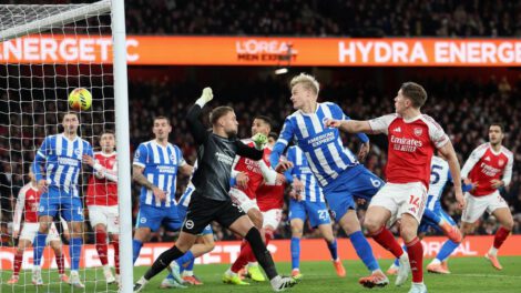 Partido entre el Arsenal y el Brihgton en la Premier League