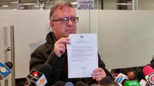 El diputado presento este viernes un proyecto de ley cuya finalidad es validar todos billetes la Serie B