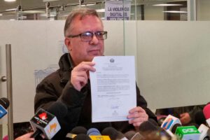 El diputado presento este viernes un proyecto de ley cuya finalidad es validar todos billetes la Serie B