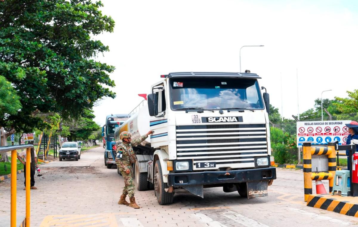 YPFB programó el envío de 5 millones de litros para abastecer a los departamentos de La Paz y Santa Cruz este viernes