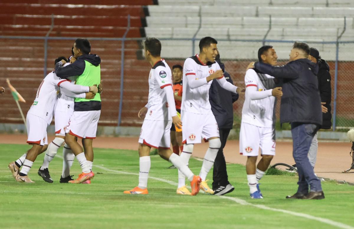 Torneo de Repechaje, CDT Real Oruro vs. FC Universitario, Partido de Ida en Oruro