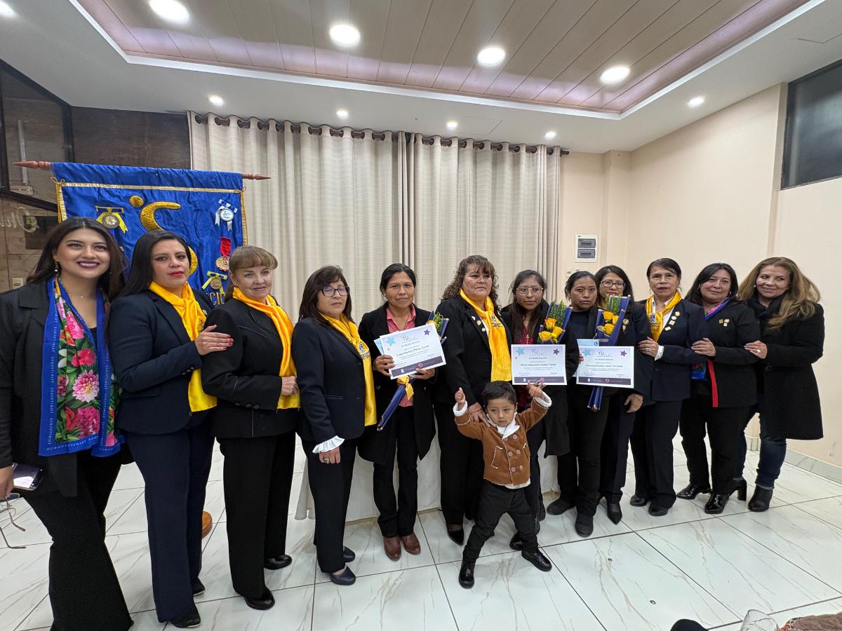 Mujeres de la organización