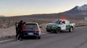 Carabineros frenan tráfico de vehículos robados rumbo a Bolivia