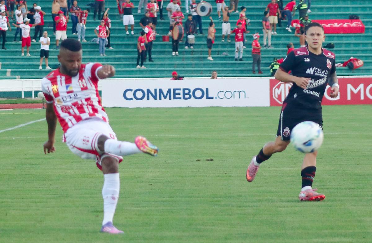 Entrenador de Guabirá, Joaquín Monasterio deja Guabirá, Cambio de entrenadores