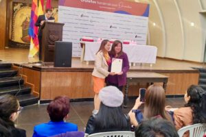 Reconocimiento a mujeres