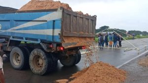 una bolqueta y personas