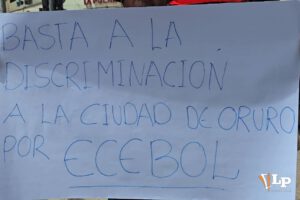 Letrerok de protesta contra Ecebol