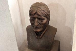 Busto de Evo Morales en el Palacio Legislativo