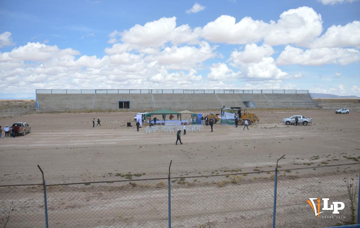 Pasto sintético Estadio de la AFO, Federación Boliviana Fútbol, Asociación Fútbol Oruro
