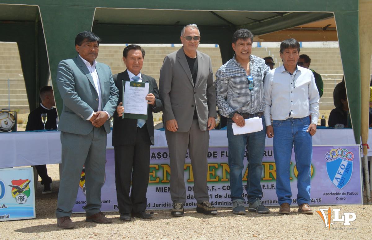 Pasto sintético Estadio de la AFO, Federación Boliviana Fútbol, Asociación Fútbol Oruro