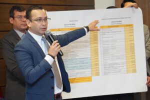 Romer Saucedo, titular del TSJ, este jueves pidió una nivelación salarial para el Órgano Judicial.