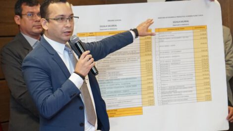 Romer Saucedo, titular del TSJ, este jueves pidió una nivelación salarial para el Órgano Judicial.