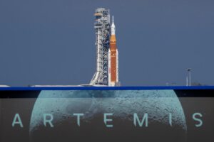 La NASA anunció que intentará el lanzamiento de la misión Artemis II a la órbita lunar