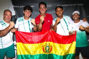 Tenis Bolivia, Ropa Deportiva Para la Selección de Tenis, Tenistas asistirán bien uniformados a torneos internacionales