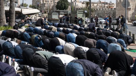 Orar mezquita de Al Aqsa