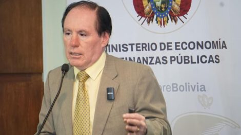 El presidente del BCB, David Espinoza