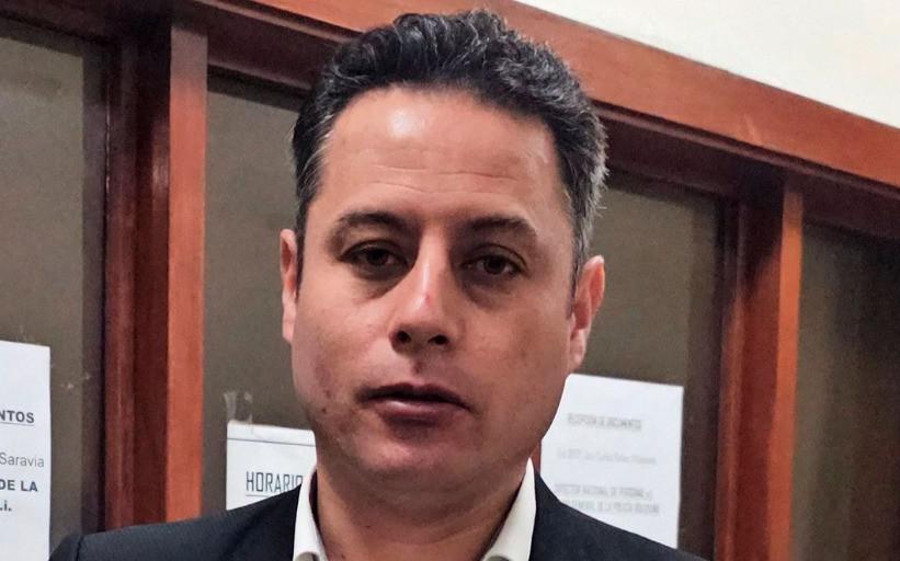 El vicepresidente pidió un 