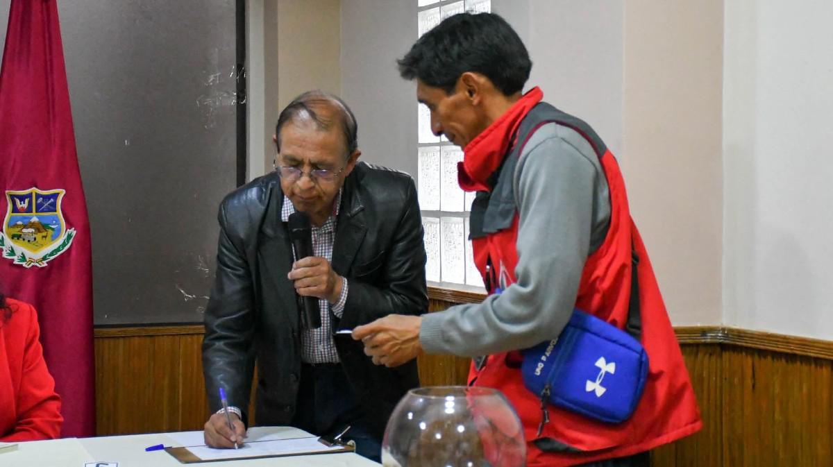 Sorteo para el orden en el Foro Debate de candidatos a la Alcaldía de Oruro
