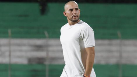 Independiente destituye a su entrenador, René Hinojosa no va más en Independiente, A un mes de jugar Copa Sudamericana