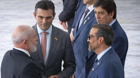 Camacho junto con Rodrigo Paz e Inacio Lula da Silva