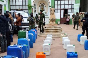 Incautan más de 841 litros de gasolina destinados al mercado negro.