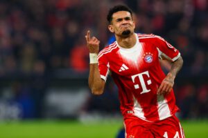 Champions League, Octavos de final, Bayern Clasifica a cuartos de final