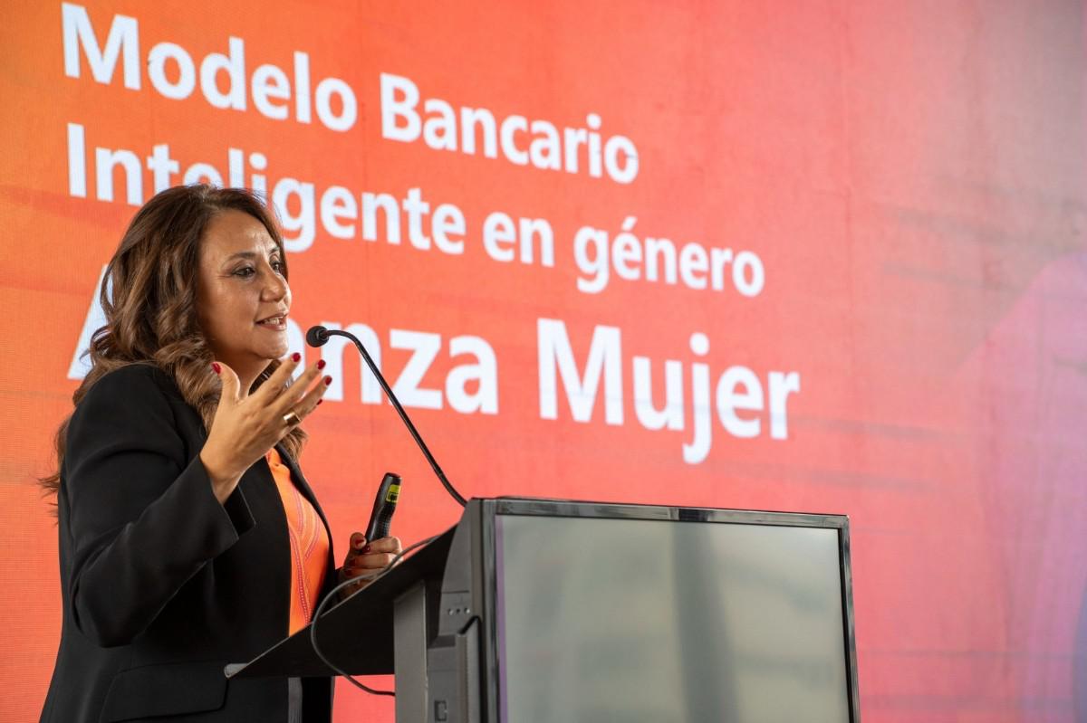 Verónica Gavilanes, gerente general de BancoSol