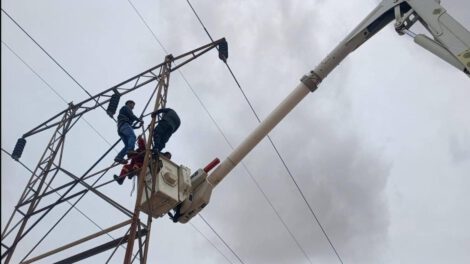Momento del rescate de la fémina
