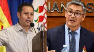 El vicepresidente Edmand Lara, y el ministro de Economía, José Gabriel Espinoza