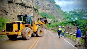 La ABC recordó a la población que hay alerta naranja por lluvias y pidió circular con precaución y respetar los comunicados.