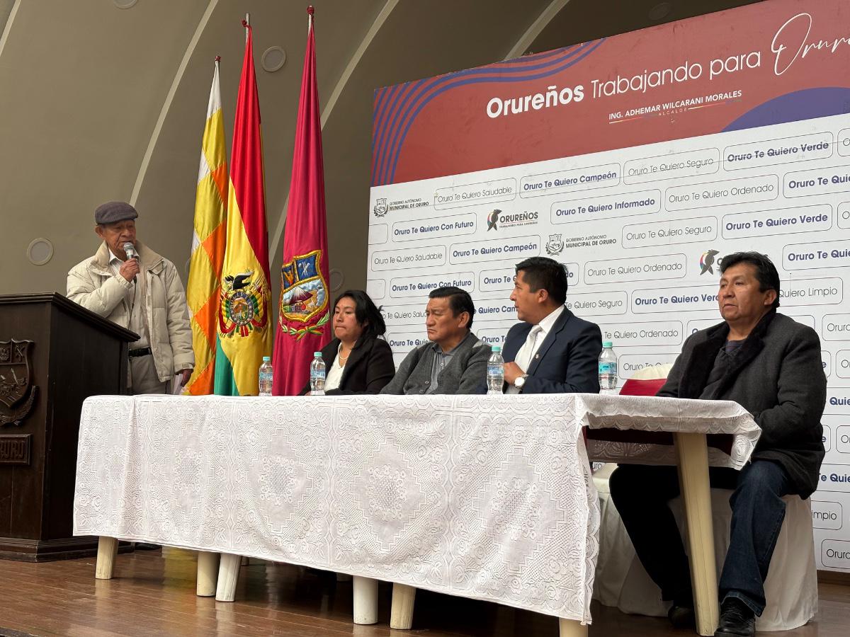 Autoridades y comerciantes