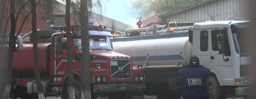 carro bombero y cisterna