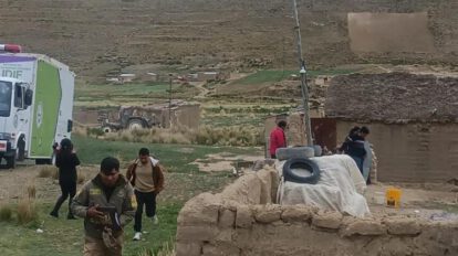 Los investigadores llegaron hasta la comunidad para levantar el cuerpo sin vida