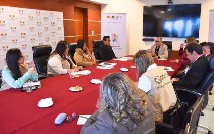 Encuentro de autoridades electorales en el TSE