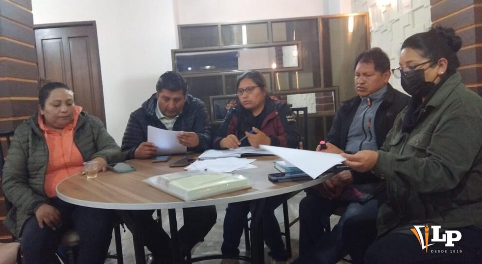 Nuevo Directorio del Maxi Básquet, Rudeger Flores presidente, Liga de Maxi Básquet Oruro