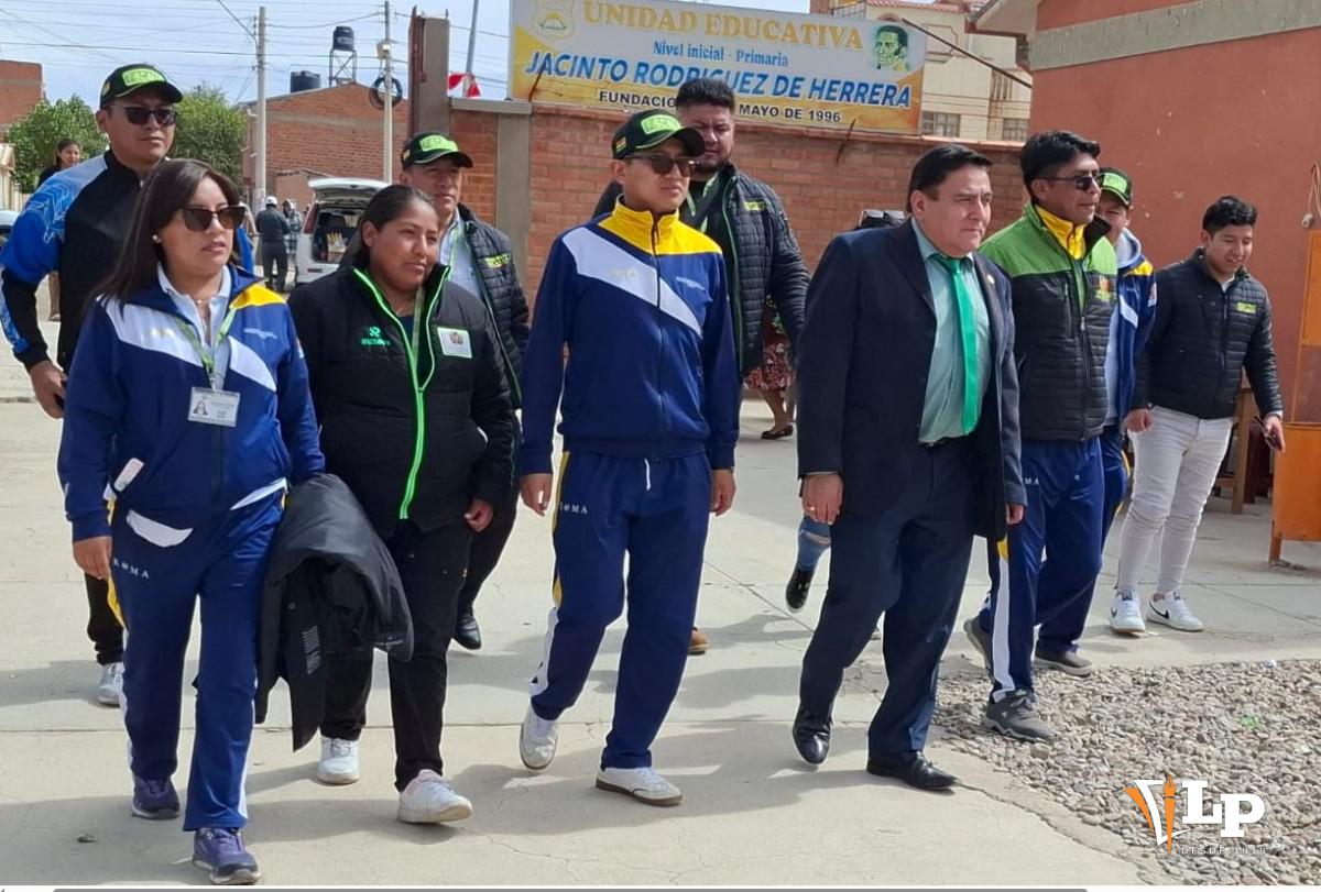 los fiscales cumpliendo su labor