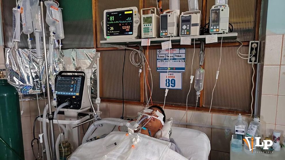 joven en terapia intensiva